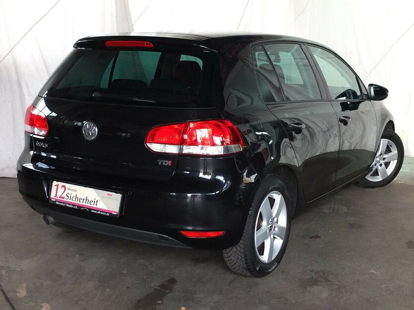 VW Golf 1.6TDi TEAM EINPARKHILFE SHZ TEMPOMAT 5-türig 159.855 km 7.904 € Köln 50858