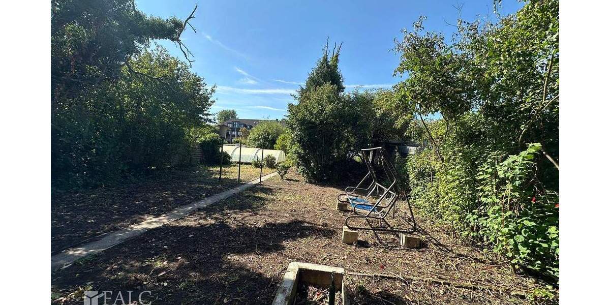 Grundstück mit Bestandsgebäude in Düsseldorf - Hassels 6 zimmer