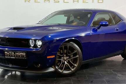 Dodge Challenger 24.600 km 36.990 € Remscheid 42897