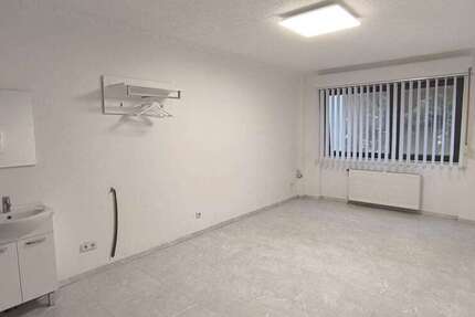 Einzelhandel in Solingen 550 € 62 m²
