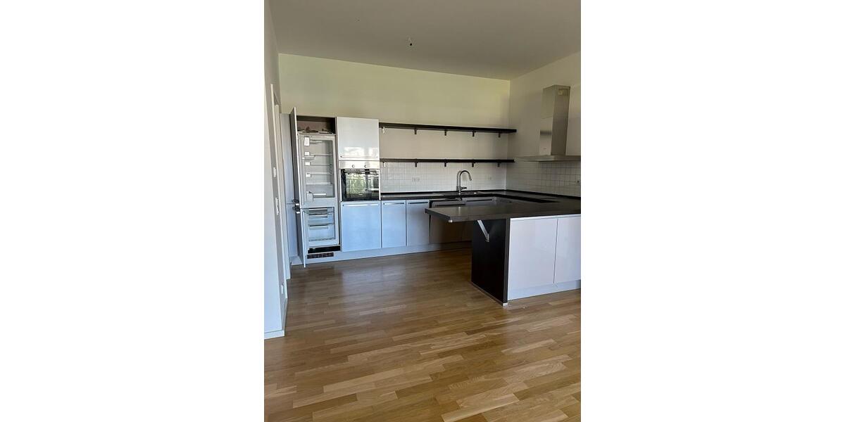 Etagenwohnung Düsseldorf Heerdt - 3 Zimmer, 125 m&sup2;, 2.071&euro; | Angebot:25265400