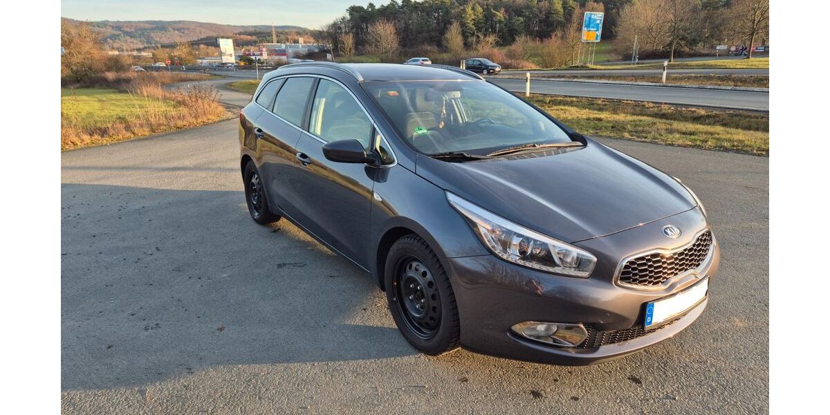 Kia ceed / Ceed 156.500 km 8.699 &euro; Neuss 41472