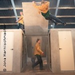 Exit - Circumstances: Neuer Zirkus