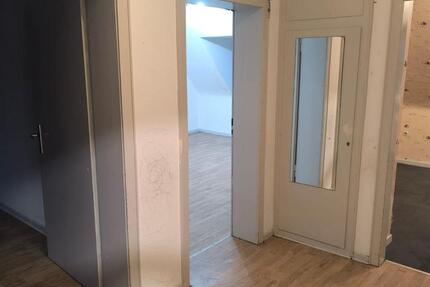 Wohnung Krefeld Cracau - 2 Zimmer, 70 m&sup2;, 500&euro; | Angebot:24783000