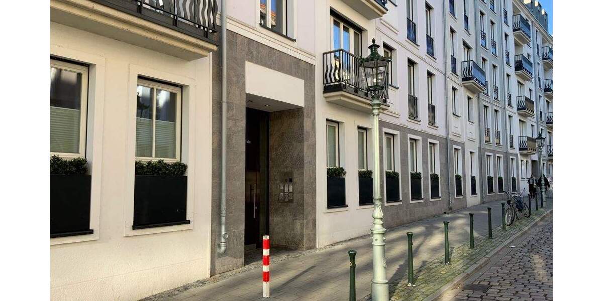 Etagenwohnung Düsseldorf Altstadt - 2 Zimmer, 62 m&sup2;, 1.000&euro; | Angebot:25664634
