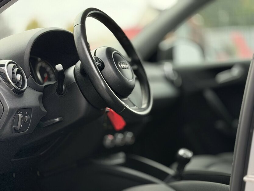 Audi A1 S-LIne Navigation Xenon 77.000 km 13.990 € Mönchengladbach 41066