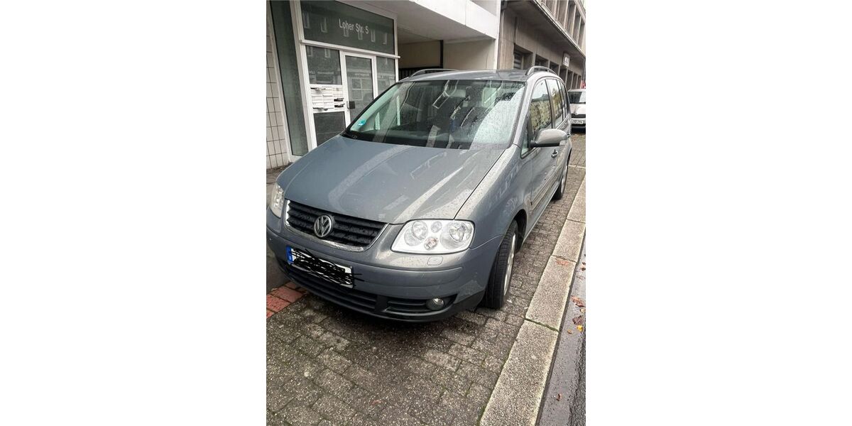 VW Touran 176.500 km 2.800 &euro; Wuppertal 42275