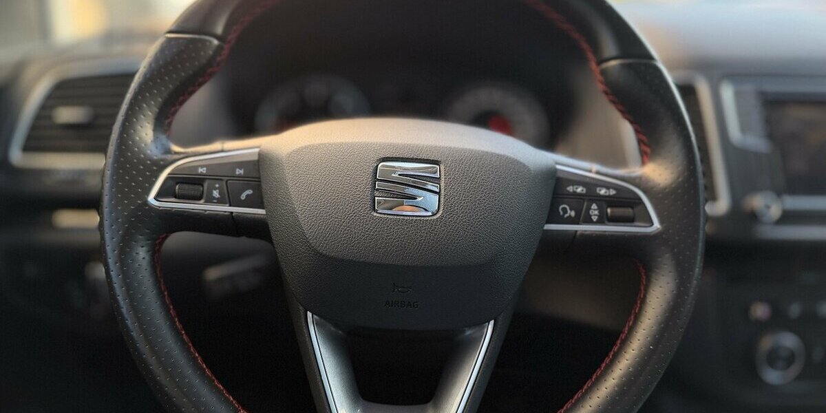 Seat Alhambra FR Line / El. Türen / PANO / CAM / AHK 105.000 km 31.900 &euro; Mönchengladbach 41066