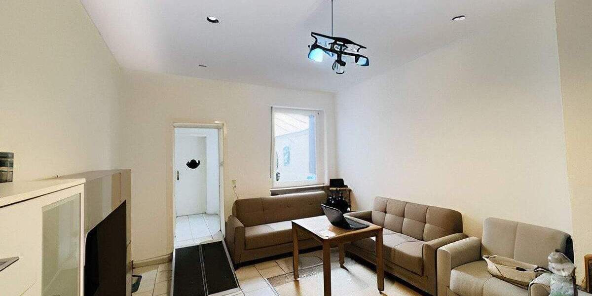 *Krefeld: Charmantes und gepflegtes Stadthaus für die große Familie inkl. kleinem Lagerraum Top* 5 zimmer