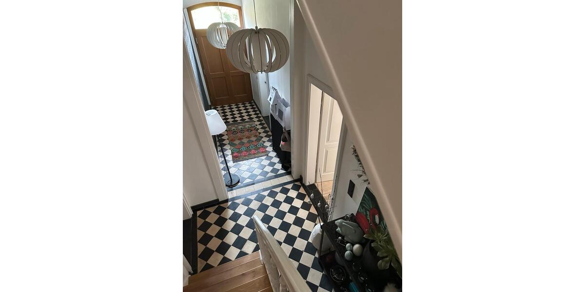 Einfamilienhaus Mönchengladbach West - 7 Zimmer, 290 m&sup2;, 3.600&euro; | Angebot:26126569