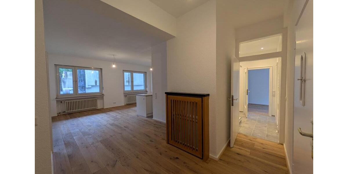 Etagenwohnung Düsseldorf Stadtbezirk 3 - 5 Zimmer, 112 m&sup2;, 1.500&euro; | Angebot:26647392