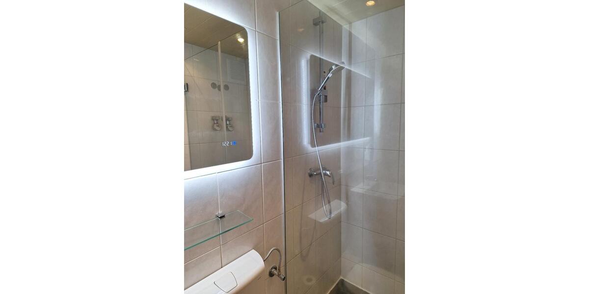 möbl. 2 Zimmer Wohnung großer Balkon Stellplatz 2 zimmer