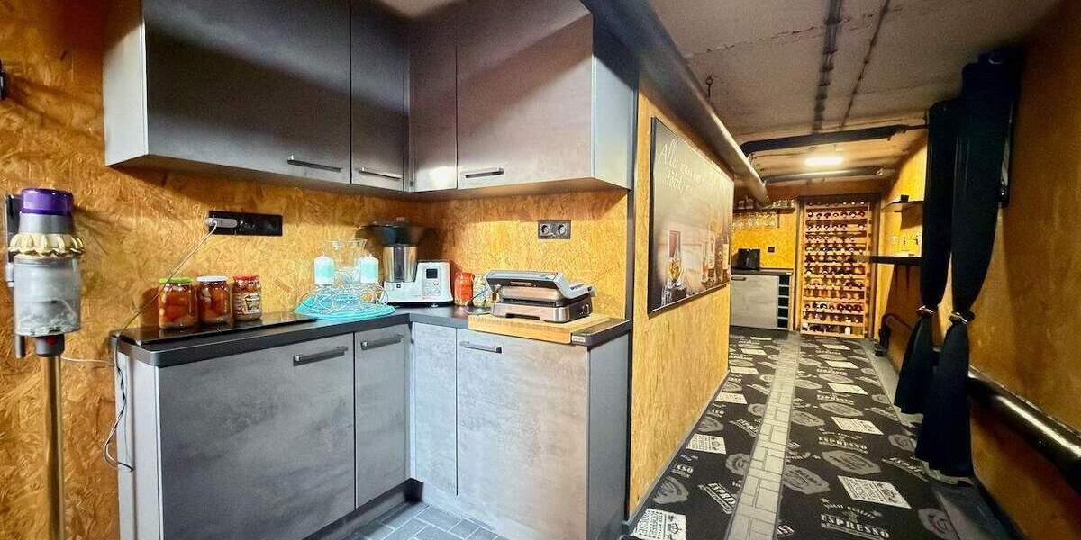 Etagenwohnung Mönchengladbach Rheydt - 4 Zimmer, 112 m&sup2;, 310.000&euro; | Angebot:25774695