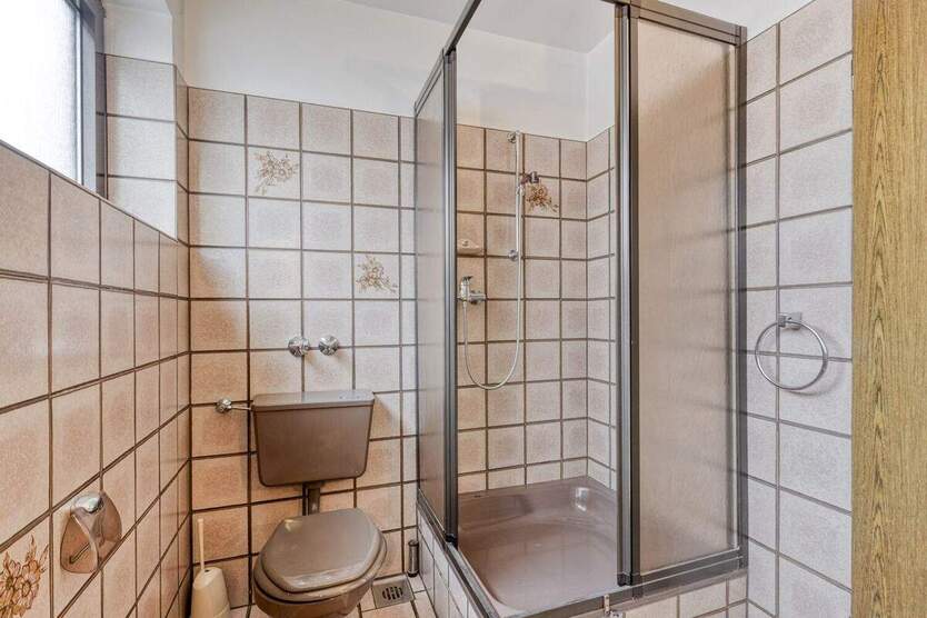 Gestalten Sie Ihr Traumhaus - mit Ausbaupotenzial und Zweifamilienoption 6 zimmer