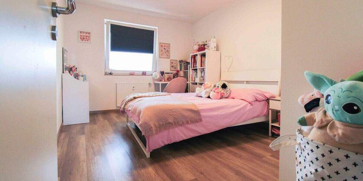 Ihr Alterswohnsitz? 4 Zimmer Wohnung in Citylage mit Balkon und Tiefgaragenstellplatz... 4 zimmer