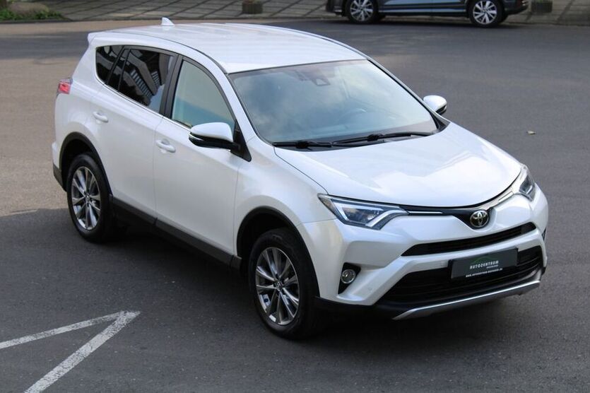 RAV 4