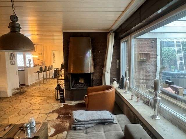 Haus zum Kaufen in Kaarst 765.000 € 197 m²