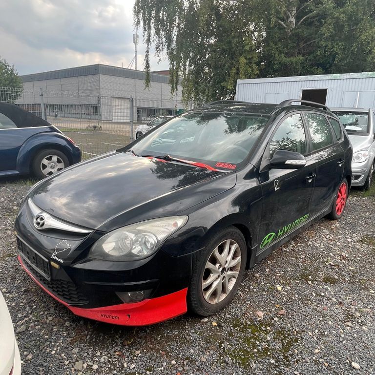 Hyundai i30 206.000 km 995 € Mönchengladbach 41066