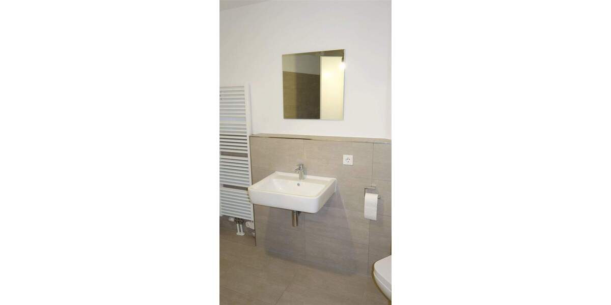 Moderne 3 Zimmer mit EBK, 2 Bädern, 2 Balkone, Fußbodenhzg. in Flingern 3 zimmer