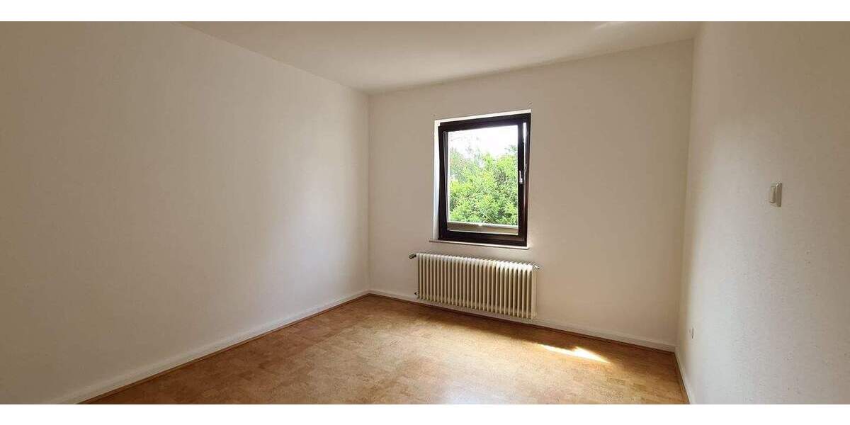 Etagenwohnung Mönchengladbach Stadtmitte - 3 Zimmer, 83 m&sup2;, 830&euro; | Angebot:25705951