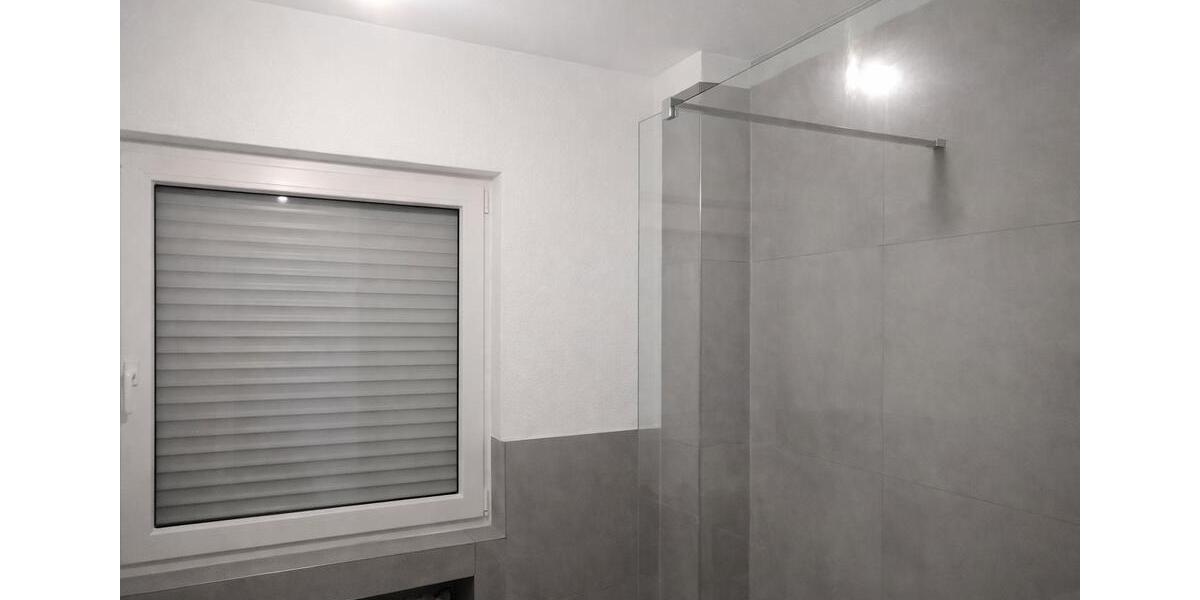 Etagenwohnung Viersen Hülsdonk - 2 Zimmer, 74 m&sup2;, 888&euro; | Angebot:25946698