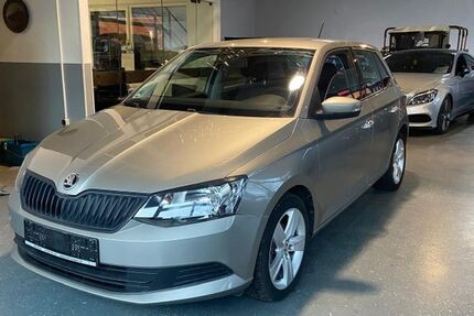 Skoda Fabia 87.500 km 8.450 &euro; Mönchengladbach 41199