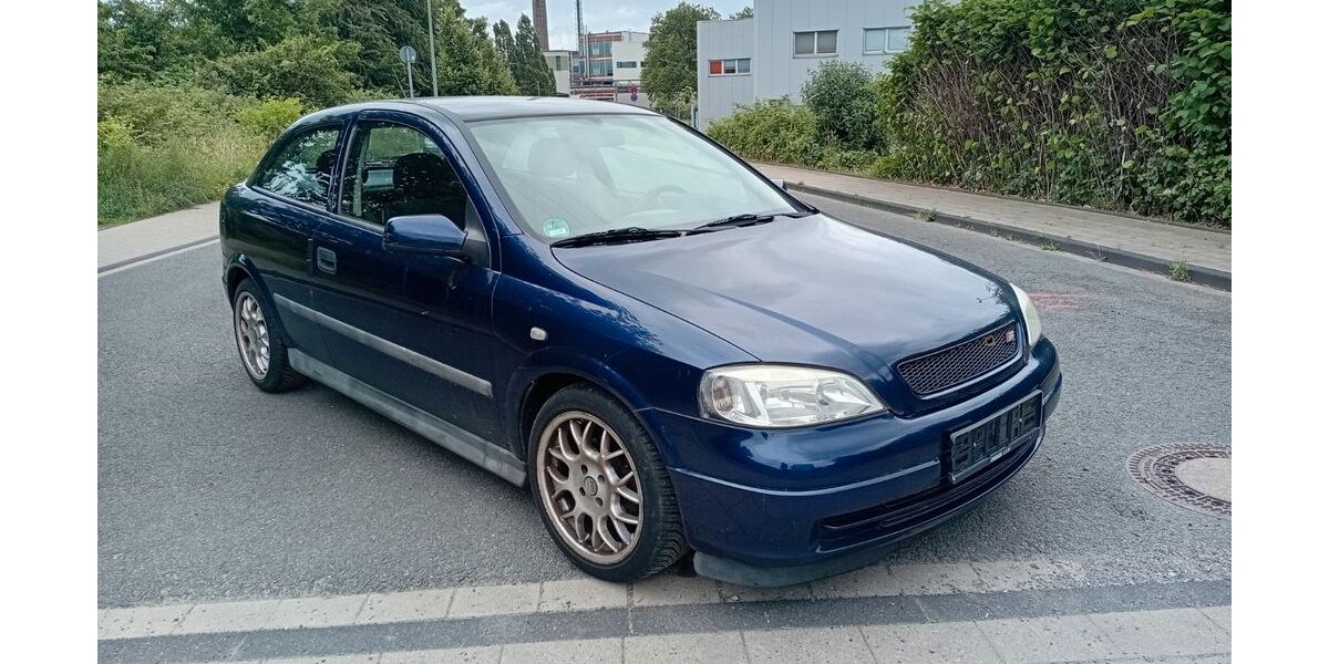 Opel Astra 77.547 km 1.350 &euro; Duisburg 47198