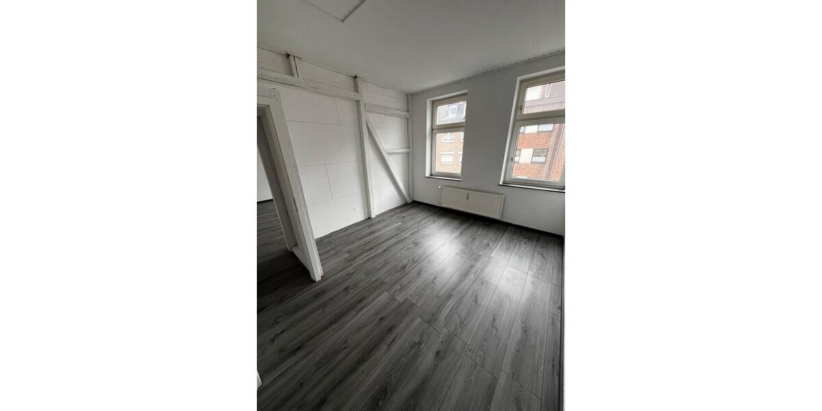 Mehrfamilienhaus, Wohnhaus Mönchengladbach - 7 Zimmer, 200 m&sup2;, 319.000&euro; | Angebot:26396597