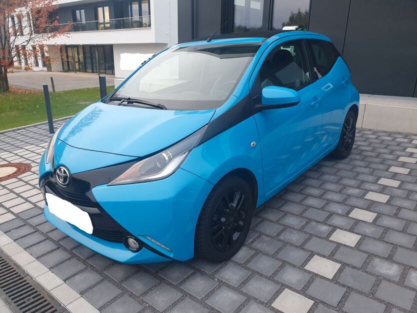 Toyota Aygo (X) 62.582 km 7.990 € Wuppertal 42369