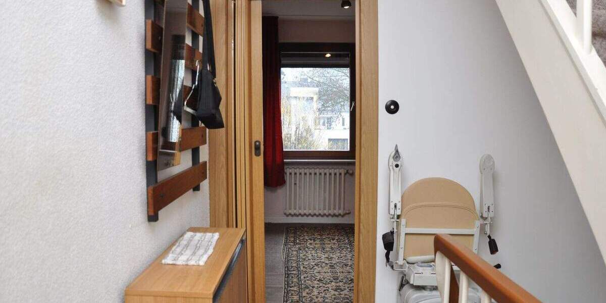 Reihenendhaus Duisburg Hochemmerich - 5 Zimmer, 87 m&sup2;, 249.000&euro; | Angebot:25744080