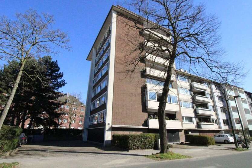 Wohnung zum Kaufen in Düsseldorf 477.000 € 116.81 m²