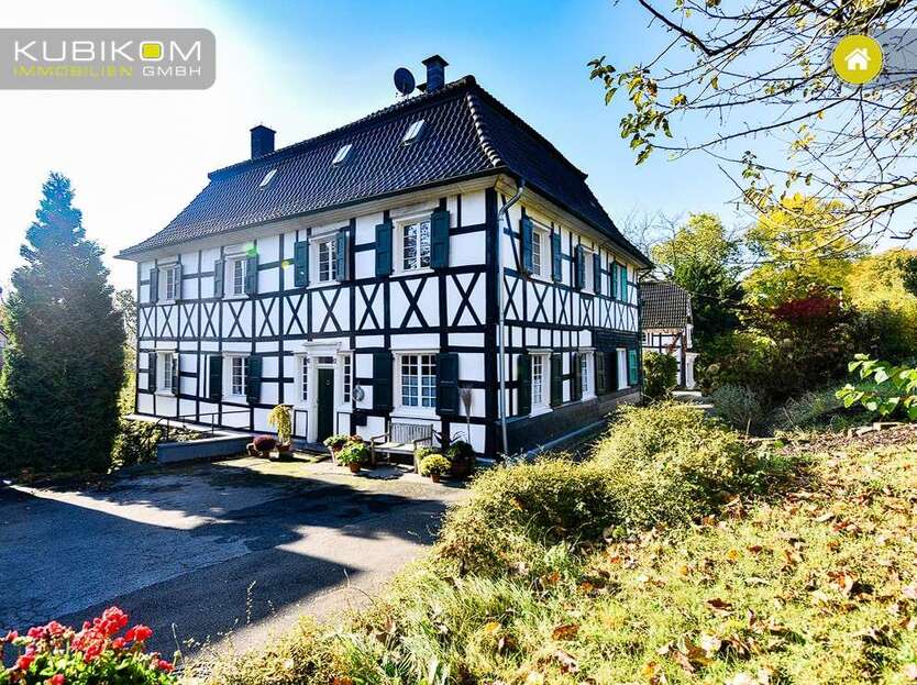 Wohnung zum Kaufen in Solingen 595.000 € 195.02 m²