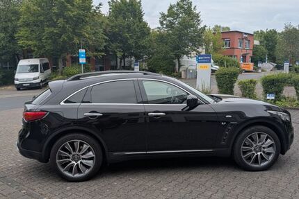 INFINITI QX70 78.717 km 19.999 &euro; Solingen 42655
