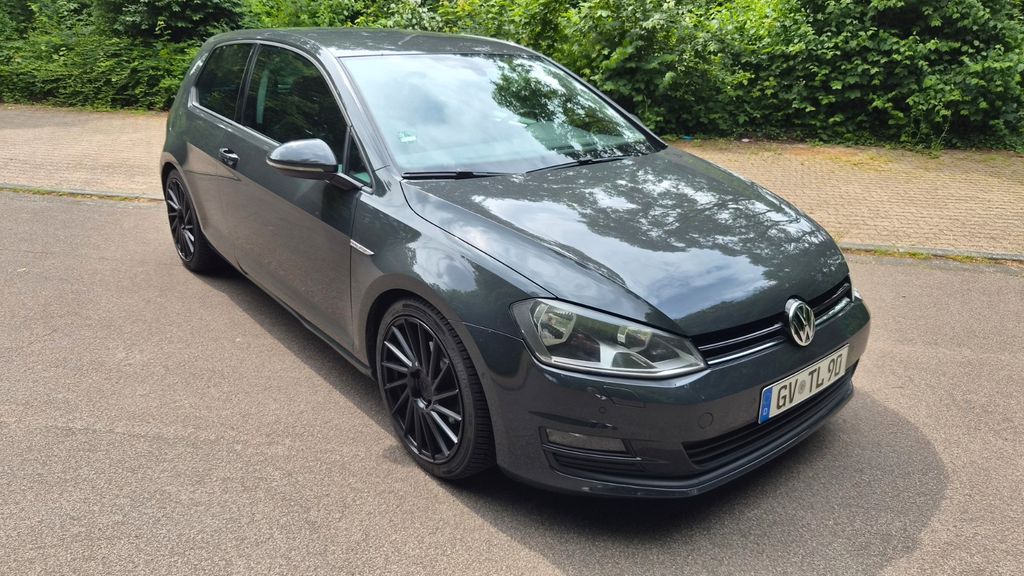 VW Golf 70.000 km 10.200 &euro; Grevenbroich 41517