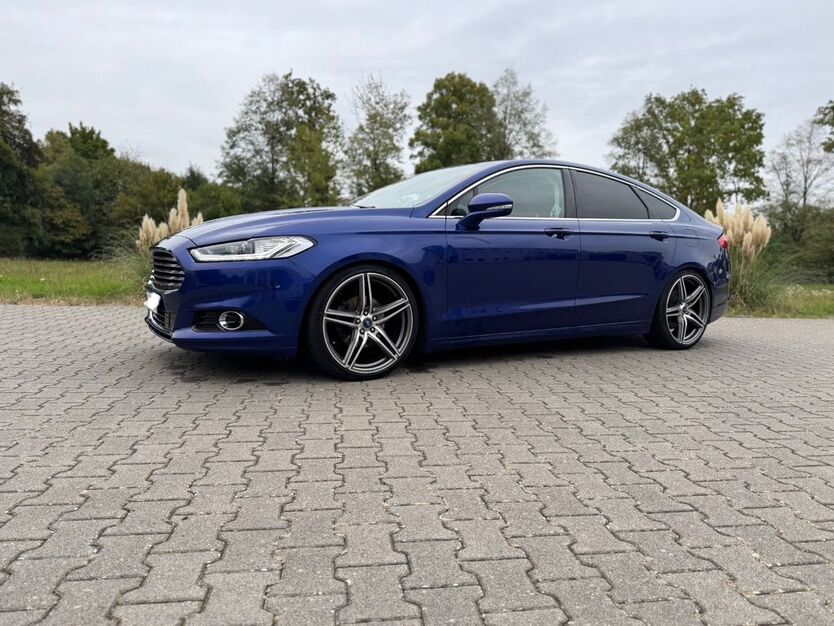 Ford Mondeo 105.000 km 13.500 € Köln 50769