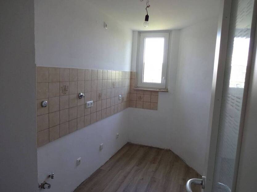 Tolle Dachgeschoßwohnung ab dem 01.11.2025 wartet auf Sie