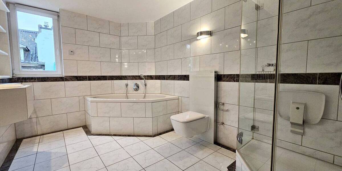 Etagenwohnung Solingen Ohligs-Aufderhöhe - 3 Zimmer, 117 m&sup2;, 394.000&euro; | Angebot:26454904