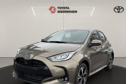 Toyota Yaris 4.000 km 24.440 &euro; Krefeld 47809