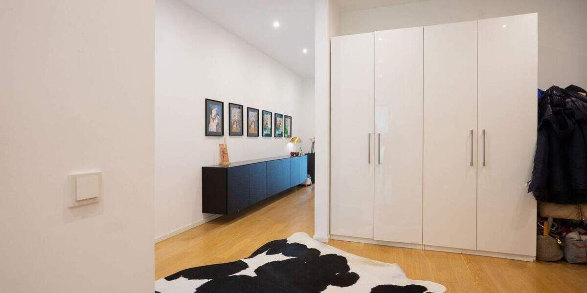 Etagenwohnung Krefeld / Bockum Bockum - 5 Zimmer, 229 m&sup2;, 2.950&euro; | Angebot:25740530