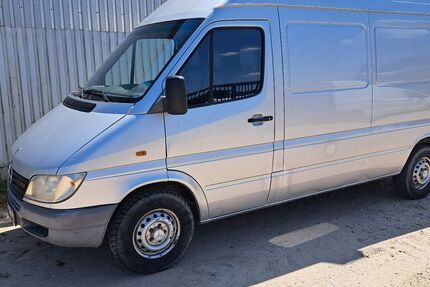 Mercedes-Benz Sprinter 232.072 km 5.700 &euro; Mönchengladbach 41069