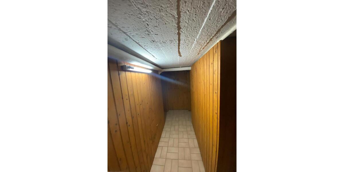 vollmöblierte Doppelhaushälfte auf einem 1200 m² Grundstück 6 zimmer