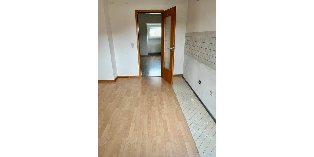 Dachgeschoßwohnung Wuppertal Gemarkung Vohwinkel - 2 Zimmer, 52 m&sup2;, 380&euro; | Angebot:25805569