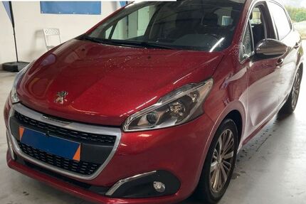 Peugeot 208 57.308 km 9.550 &euro; Düsseldorf 40589