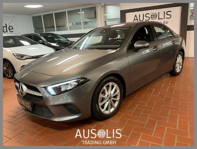 Mercedes-Benz A 180 65.000 km 20.490 € Wülfrath 42489