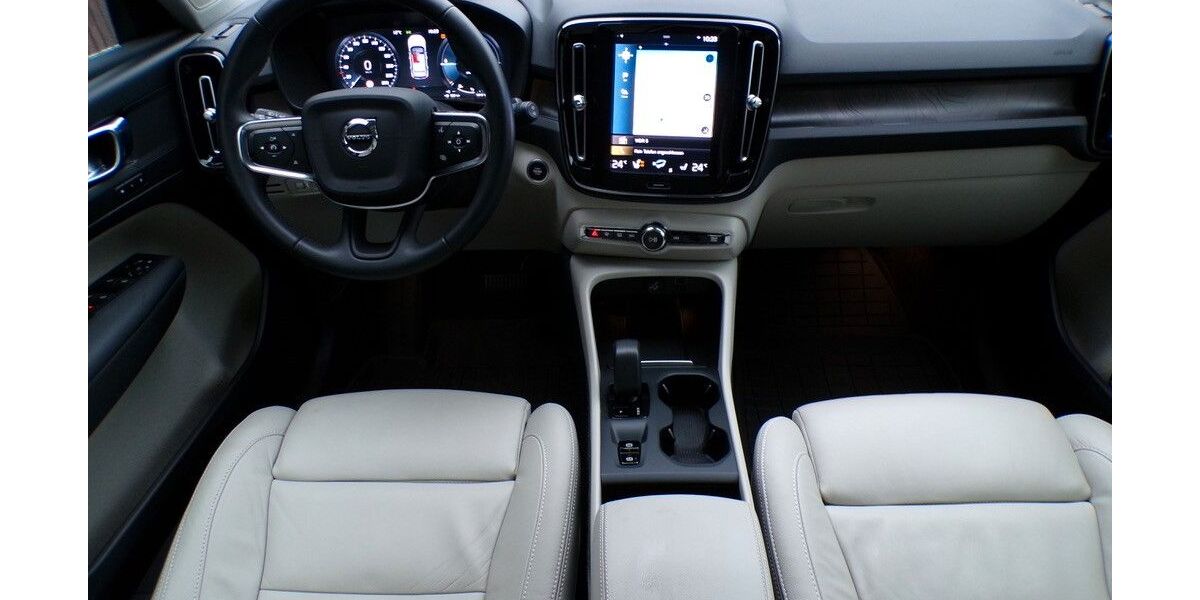 Volvo XC40 124.000 km 22.940 &euro; Düsseldorf 40468