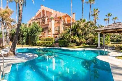 Wohnung zum Kaufen in Marbella 6.900.000 € 697 m²