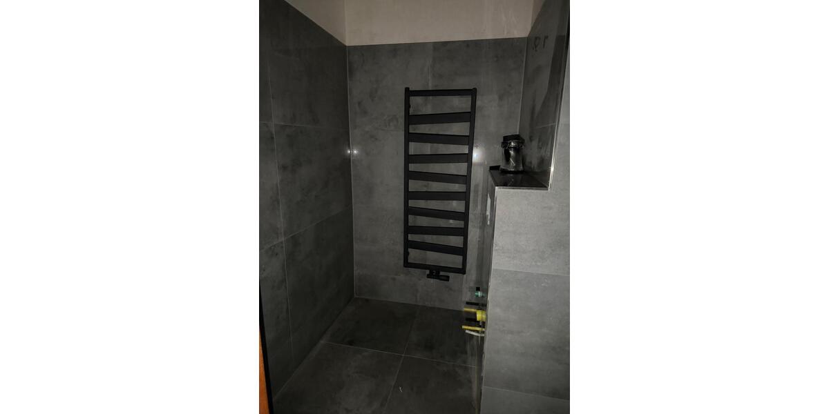 Kernsaniertes Einfamilien-Endhaus mit Garage 7 zimmer