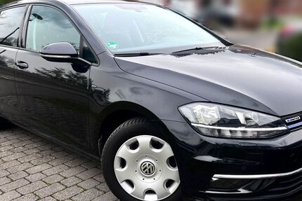 VW Golf 102.000 km 15.200 &euro; Grevenbroich 41515