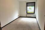 Reihenmittelhaus Krefeld Kempener Feld/Baakeshof - 6 Zimmer, 135 m&sup2;, 360.000&euro; | Angebot:26779006