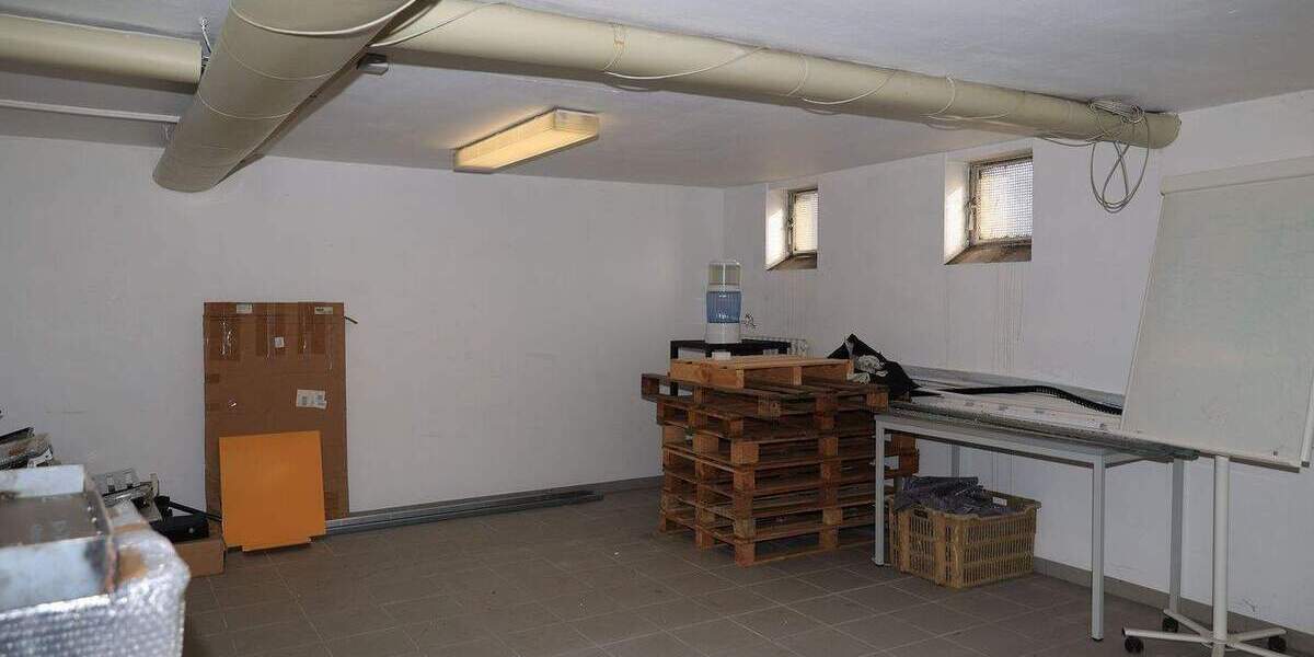 120m² Kellerfläche als AtelierShowroomAusstellungsfläche zu vermieten, 3 Räume, siehe Grundrissplan 3 zimmer